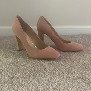 Jessica Simpson heels